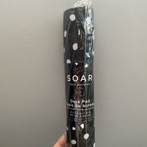 Soar Desk Pad